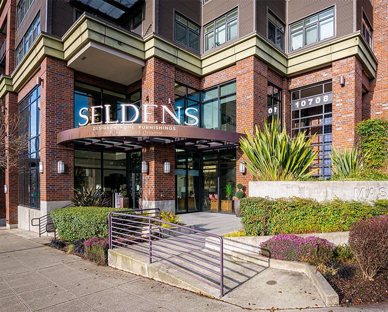 Seldens Designer Home Furnishings of Bellevue